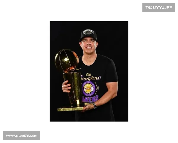 雷迪克接任后能否点燃球队新希望?从哈姆与沃格尔的失败看新挑战 雷迪克接任后能否点燃球队新希望?从哈姆与沃格尔的失败看新挑战